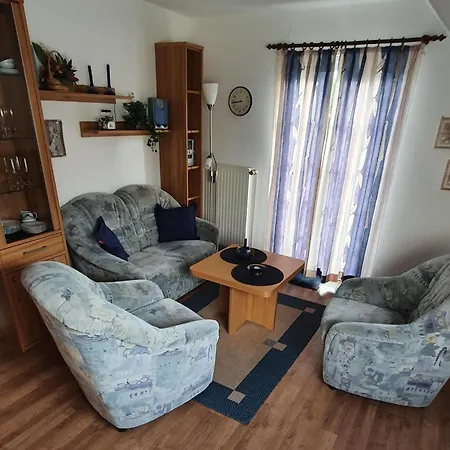 Apartment *weigelt - Issy